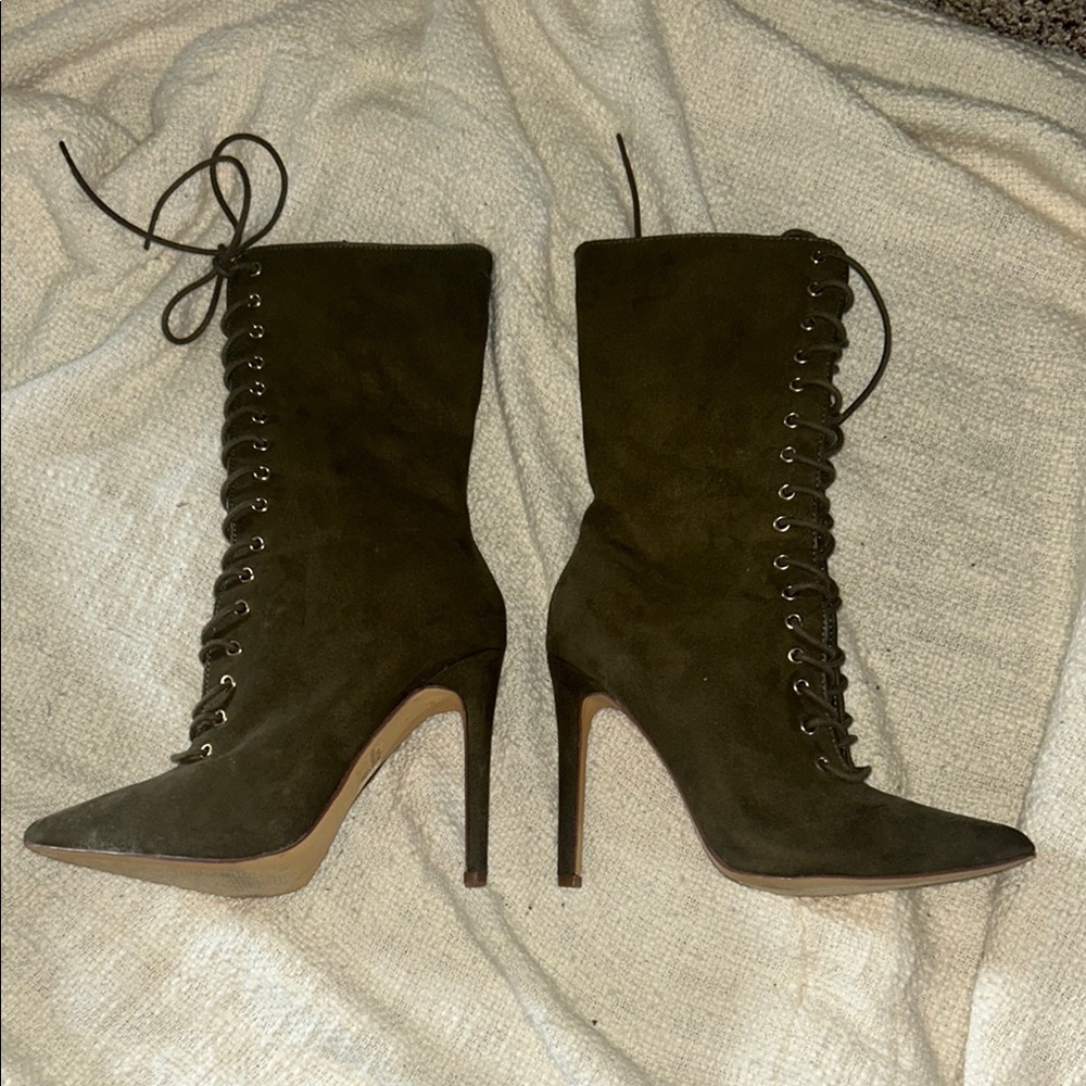Elegant Army Green Lace-Up Women's Boots
